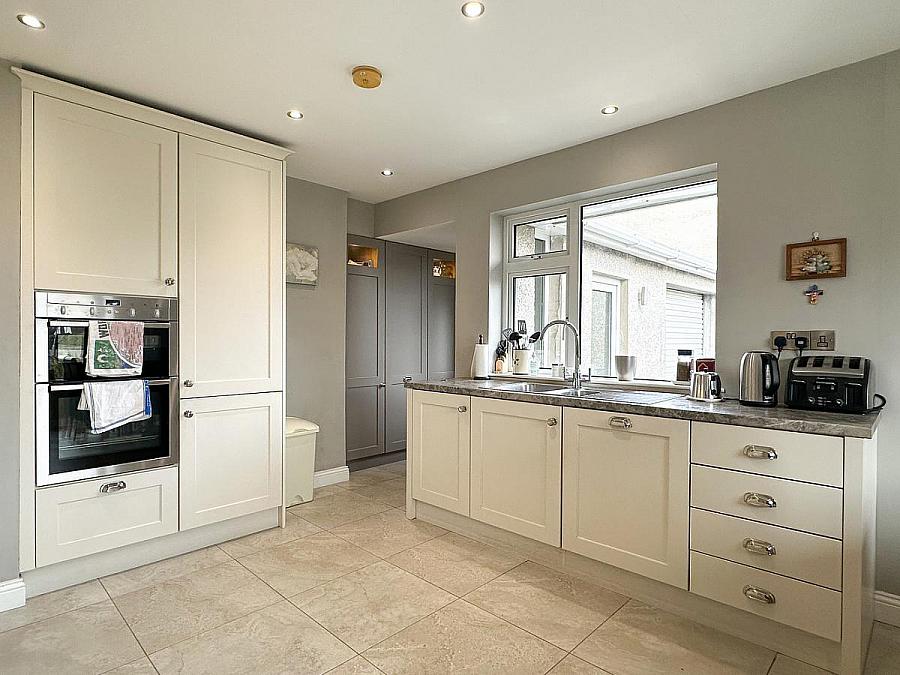 25 Grange Road, Off Lodge Road