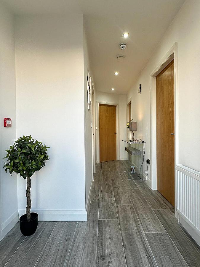 Apt 1 Lodge Grove, Lodge Road