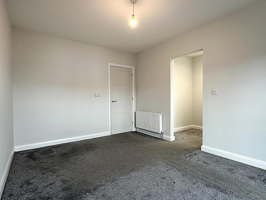 21 Lakeside Gardens, Off Bushmills Road