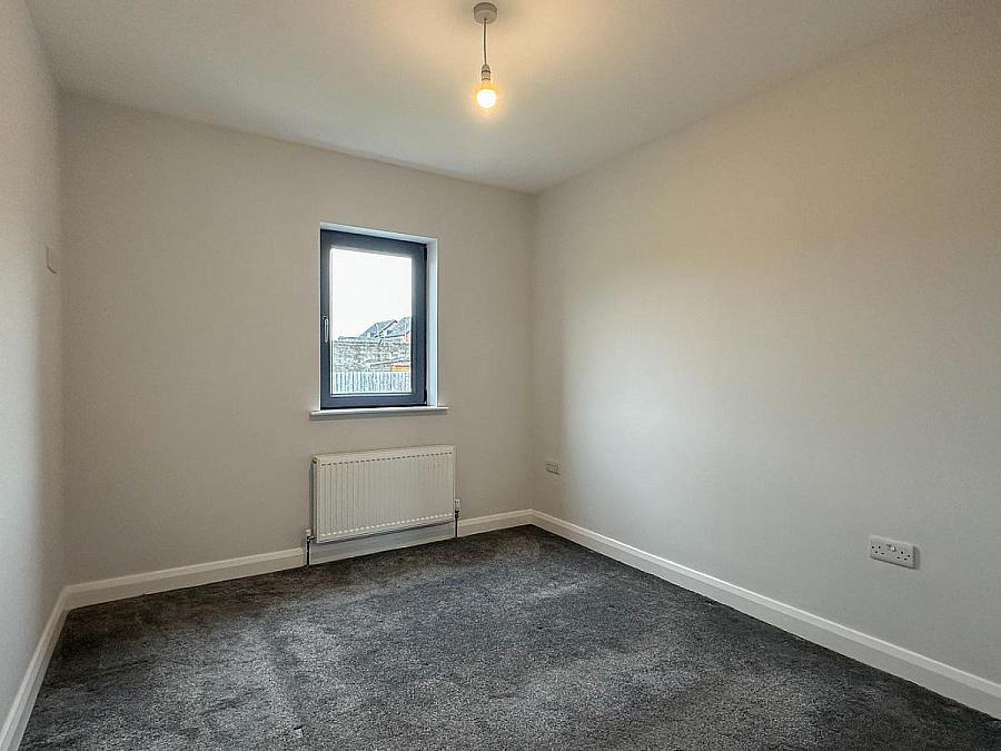 21 Lakeside Gardens, Off Bushmills Road