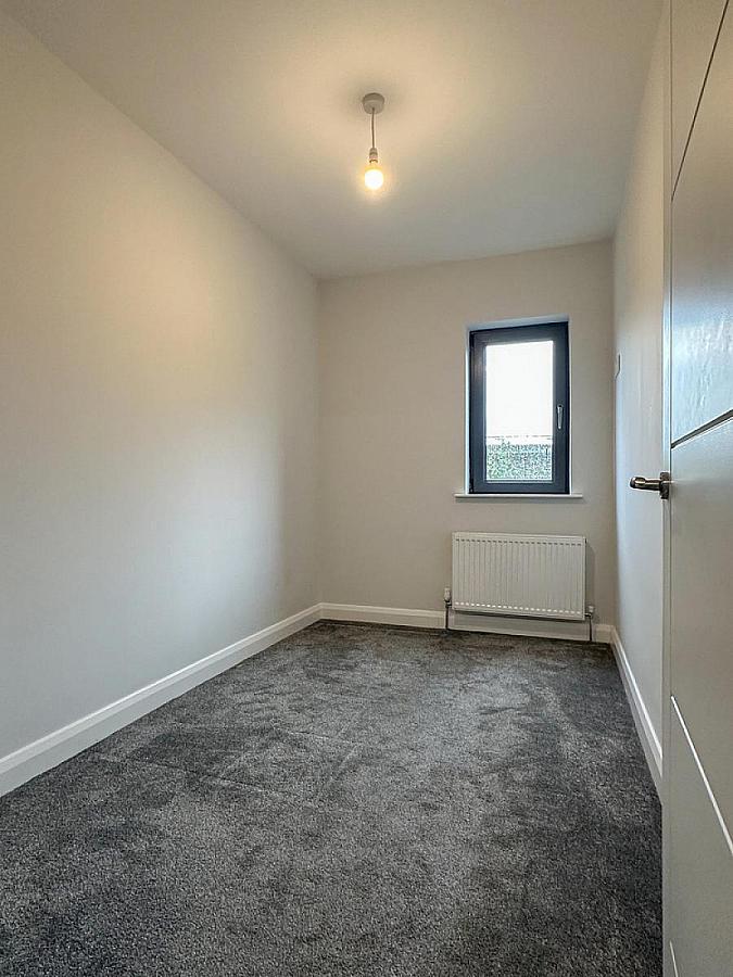 21 Lakeside Gardens, Off Bushmills Road