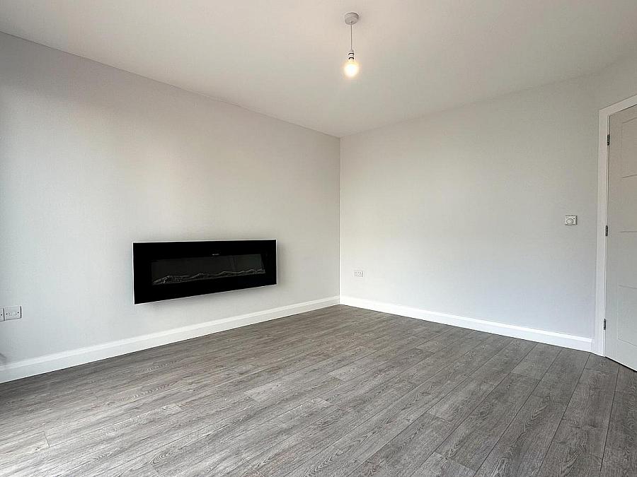 21 Lakeside Gardens, Off Bushmills Road