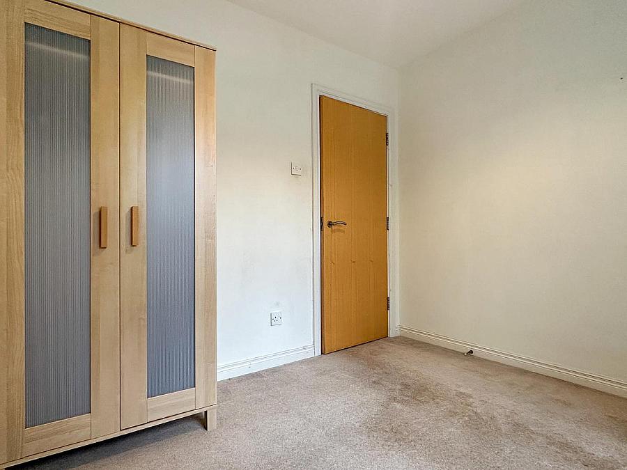 Apt 16 Foundry Court