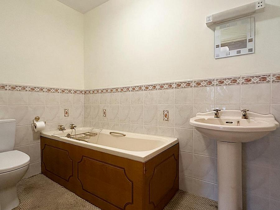 Apt 16 Foundry Court