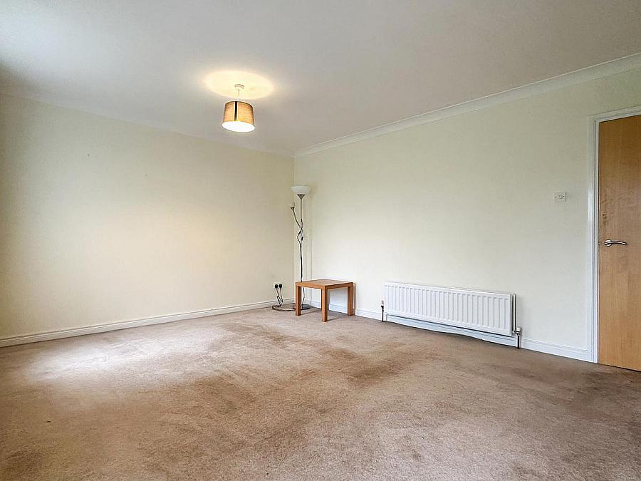 Apt 16 Foundry Court