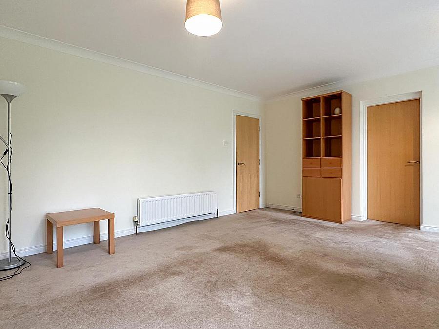 Apt 16 Foundry Court