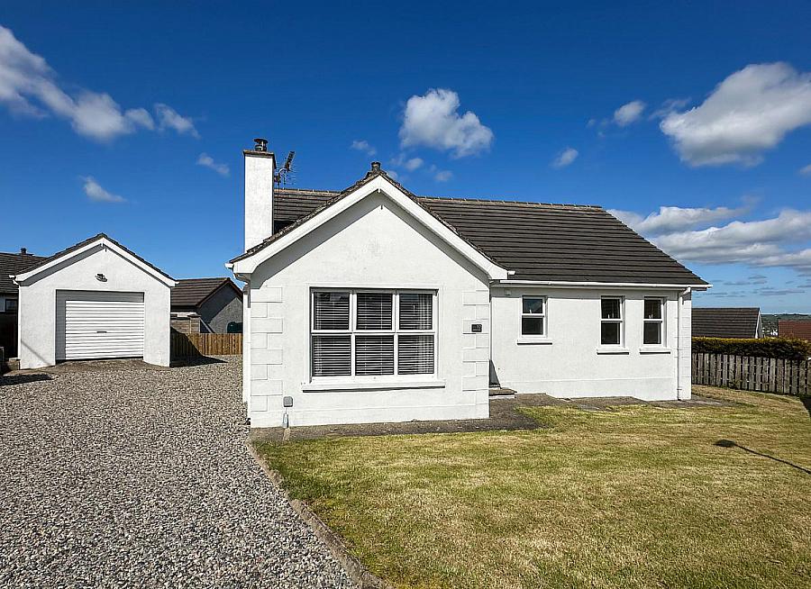 17 Wheatfield Gardens