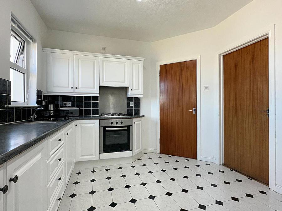 17 Wheatfield Gardens