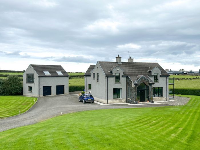 Fern Lodge, 9b Revallagh Road, bushmills, BT57 8UG