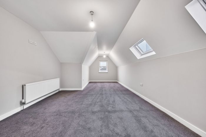 1 Boundary Lodge Lane