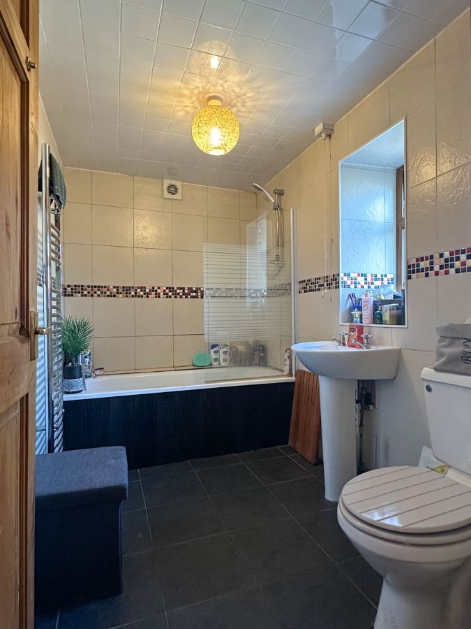 3, 5 & 7 Laurel Hill Road