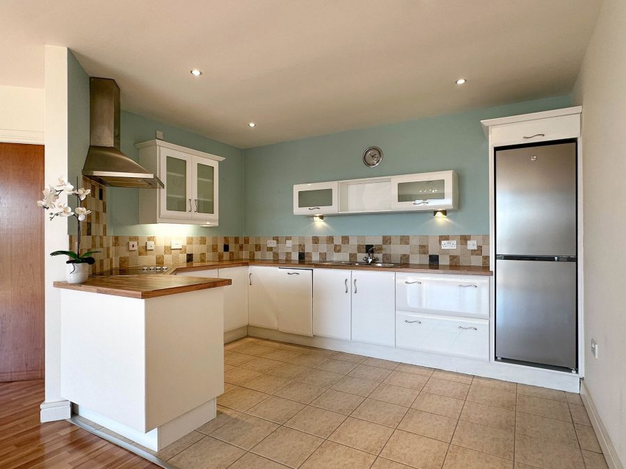 Apt 15 Ardbana Terrace