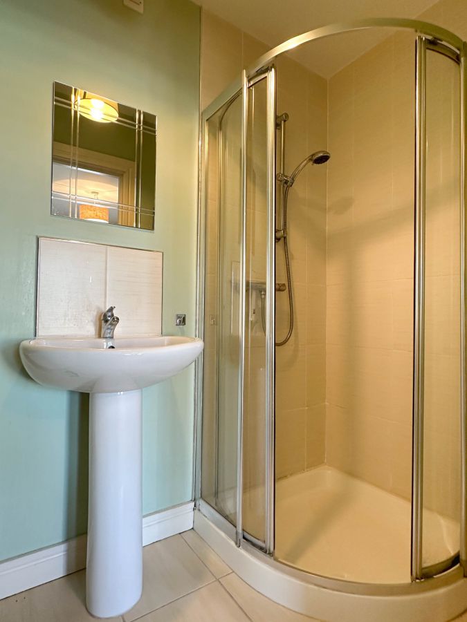 Apt 15 Ardbana Terrace