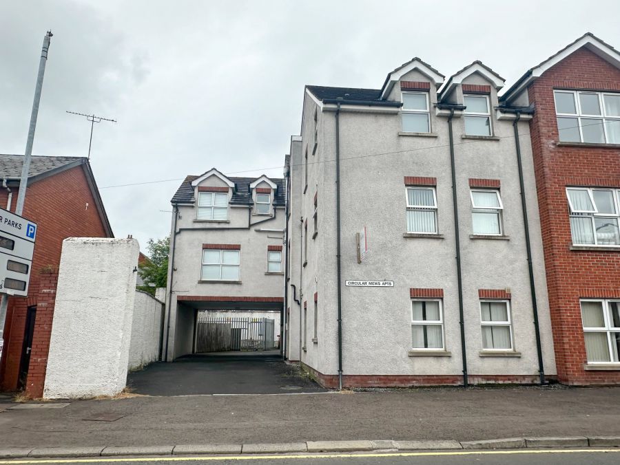 Apt 5 Circular Road Mews