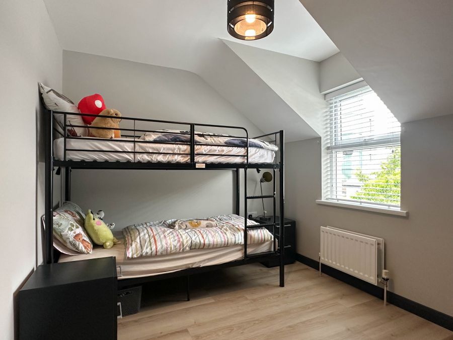 Apt 5 Circular Road Mews