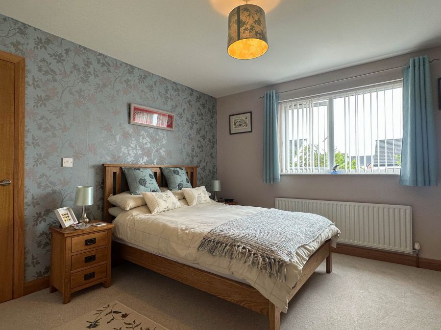 37 Cappaghmore Manor