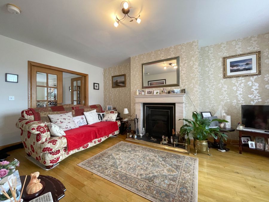 37 Cappaghmore Manor