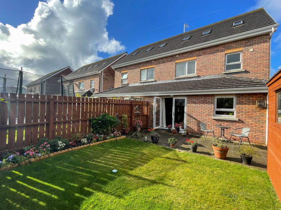 37 Cappaghmore Manor