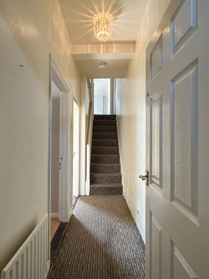 24 Upper Captain Street