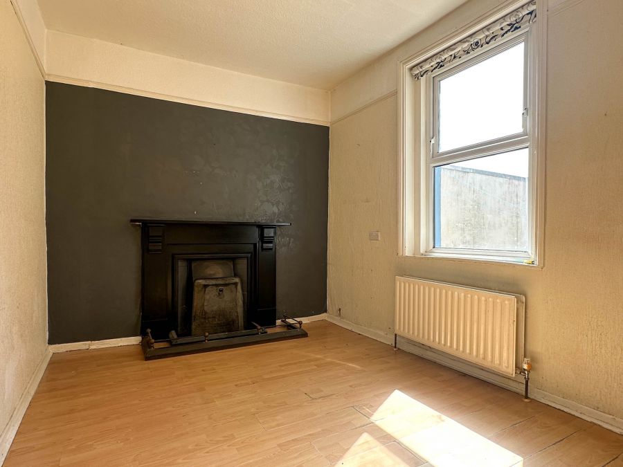 24 Upper Captain Street