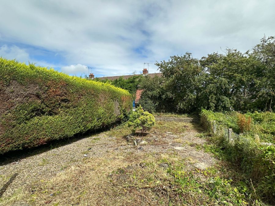 82 Hazelbank Road