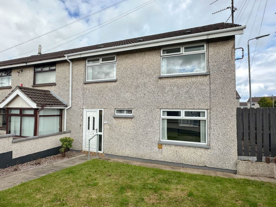 8 Redthorn Court