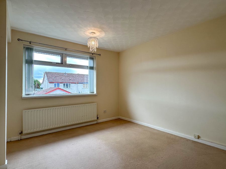 8 Redthorn Court