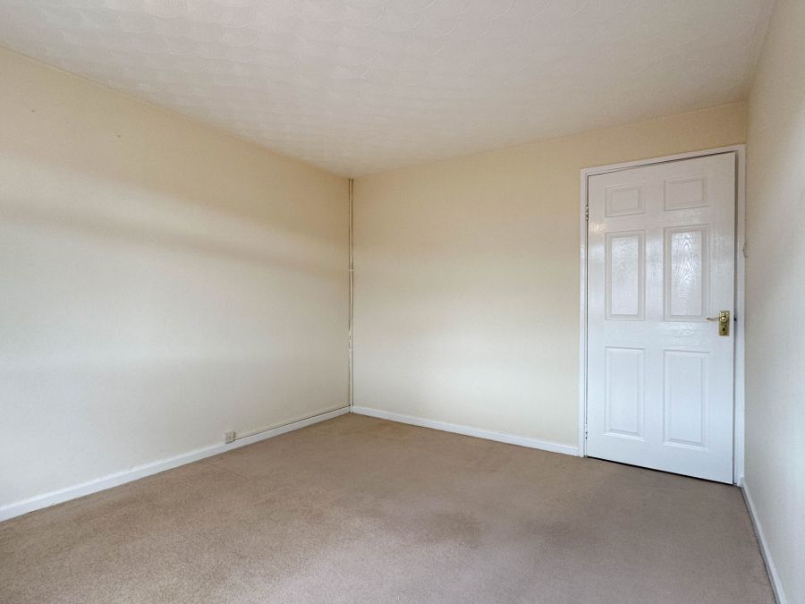 8 Redthorn Court