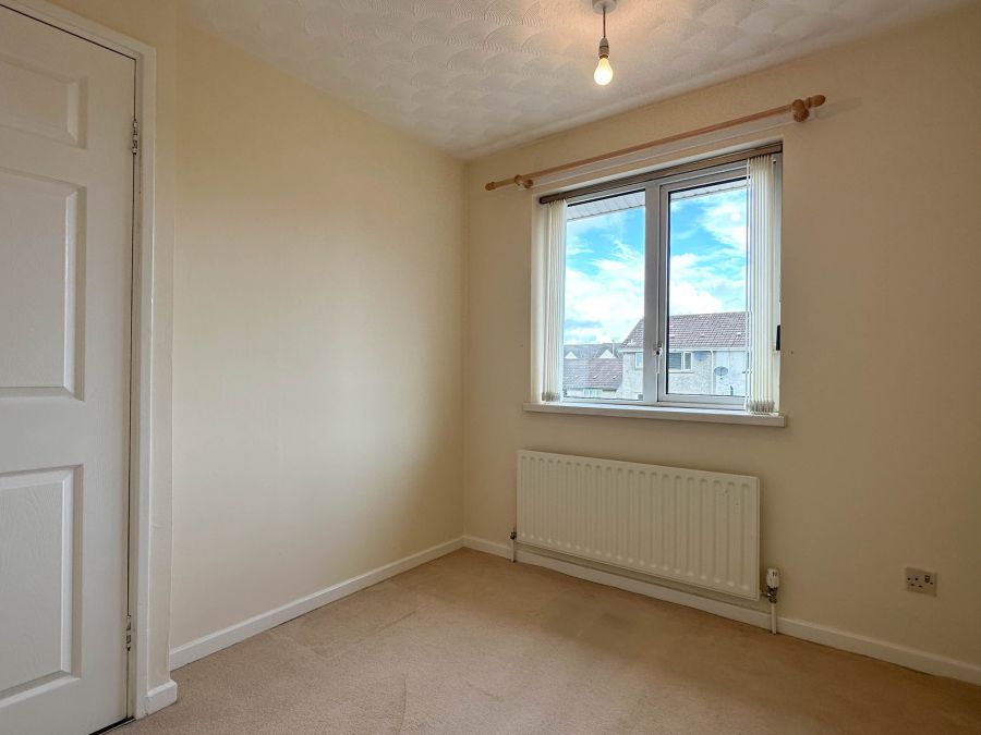 8 Redthorn Court