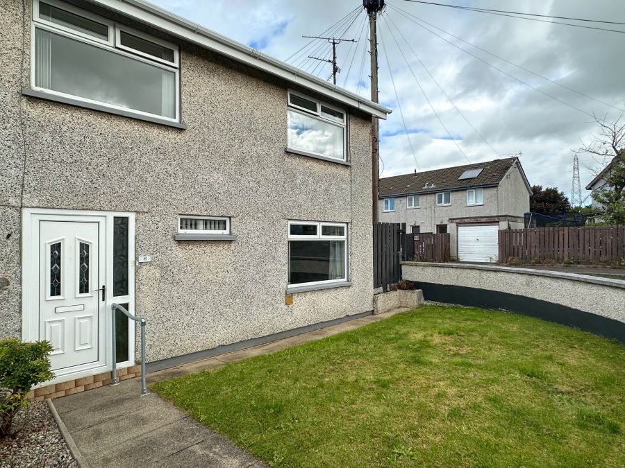 8 Redthorn Court