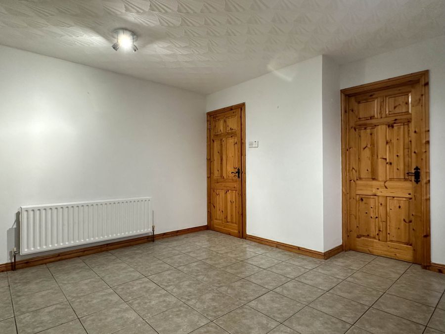 11 Knockbracken Court