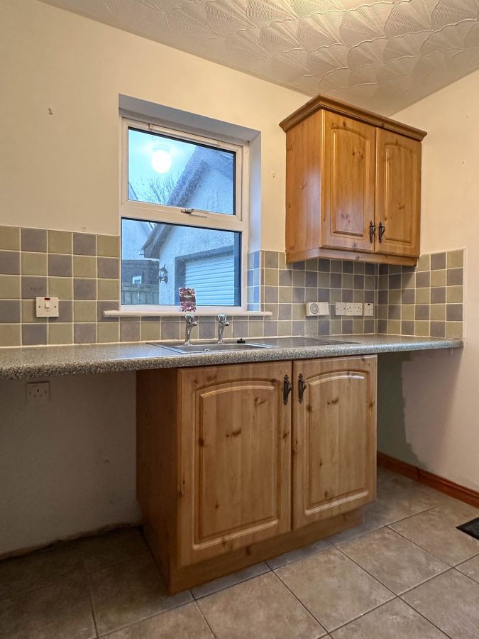 11 Knockbracken Court