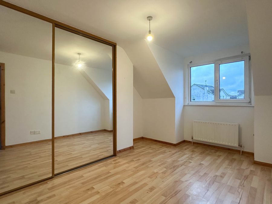 11 Knockbracken Court