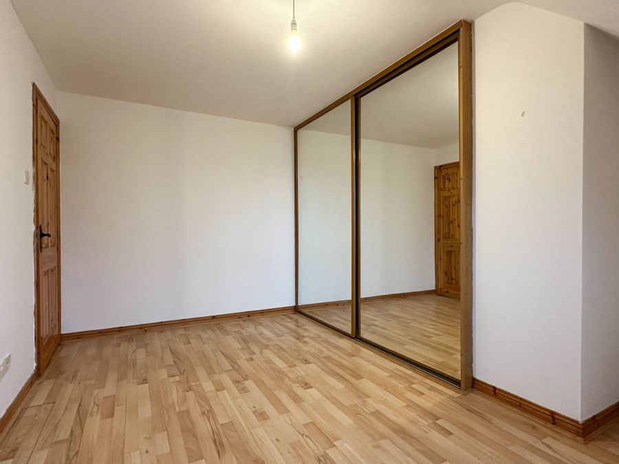 11 Knockbracken Court