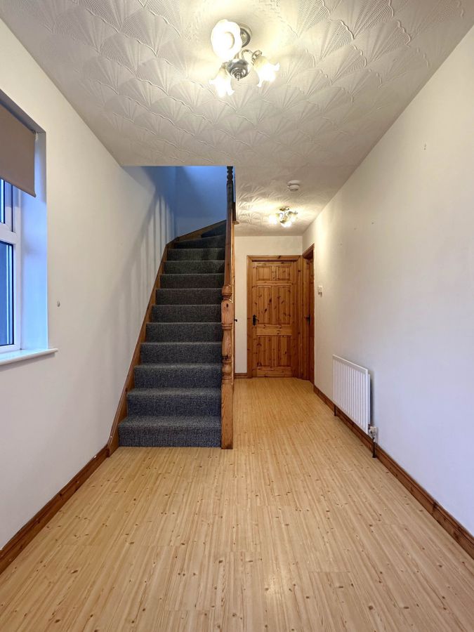 11 Knockbracken Court