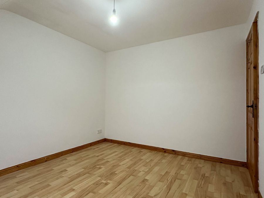 11 Knockbracken Court