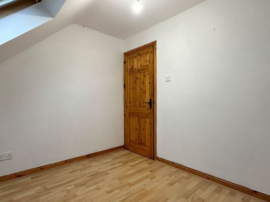 11 Knockbracken Court