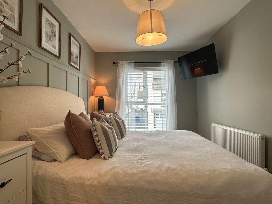 16 Cranagh View Road