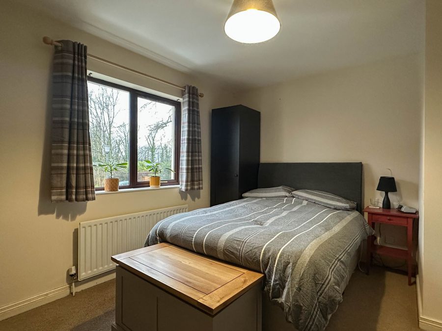 Apt 9 Bellevue Court