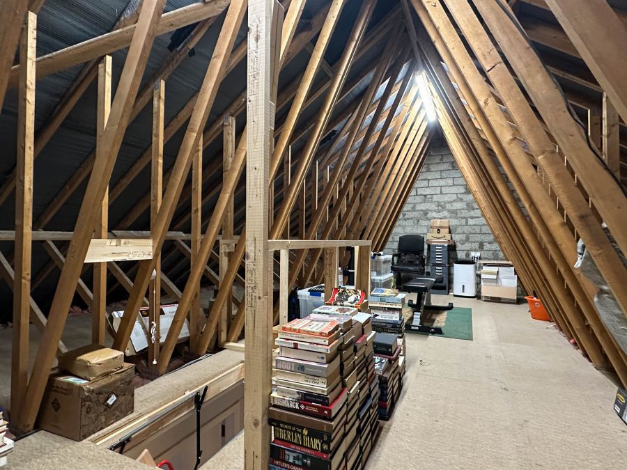 Apt 9 Bellevue Court