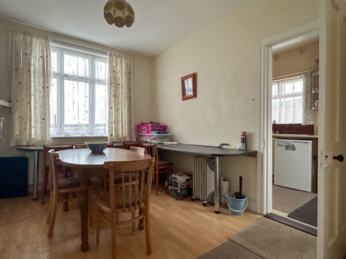84 Ballyreagh Road