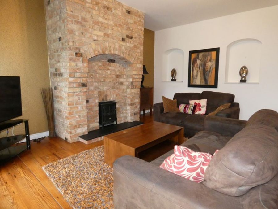 6 Cromore Village