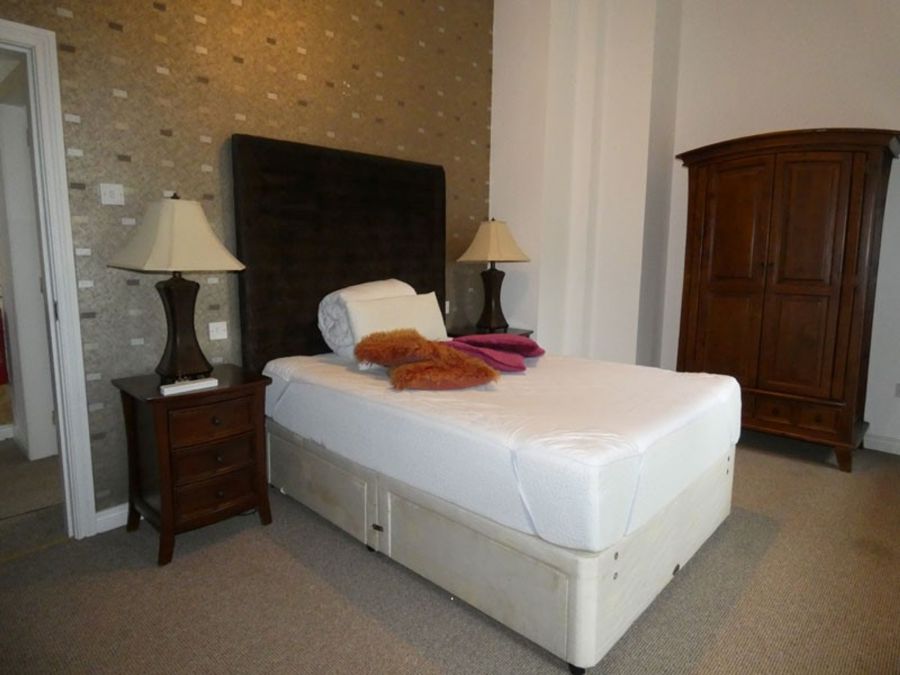 6 Cromore Village