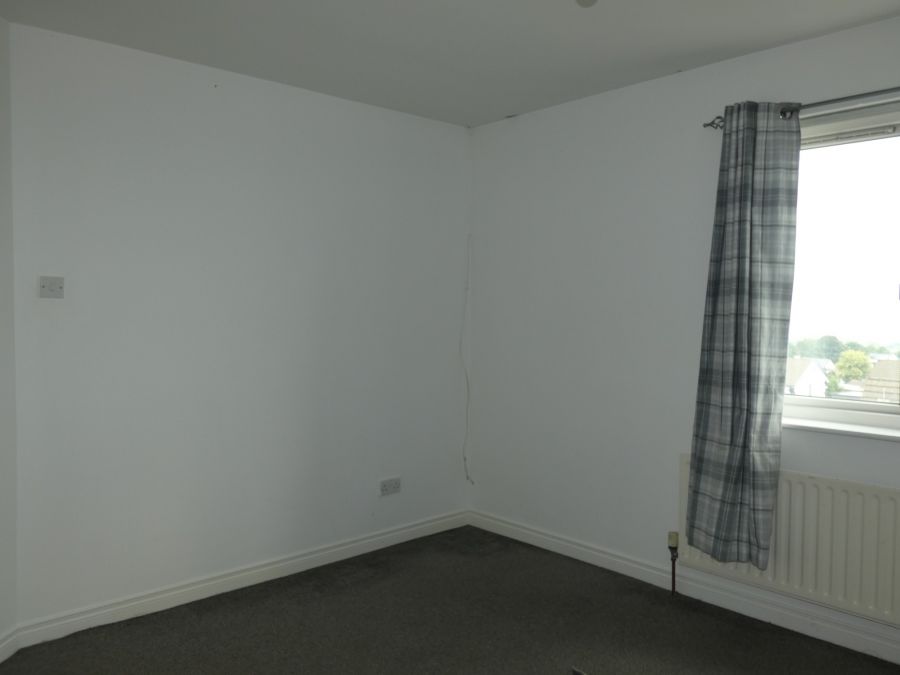 7 Hillside Drive