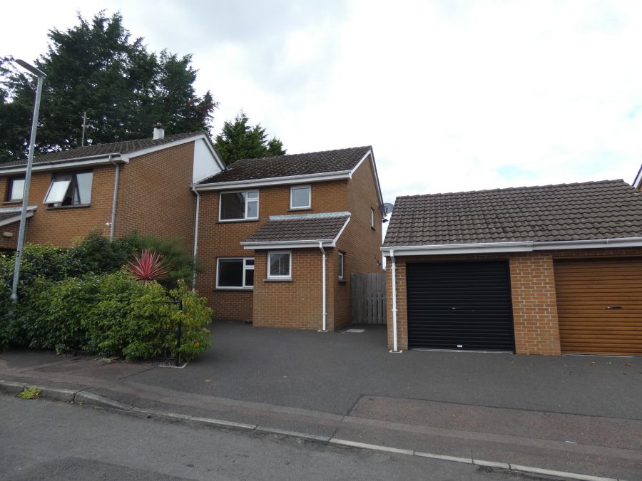 8 Glenloch Park, Coleraine, BT52 1TY