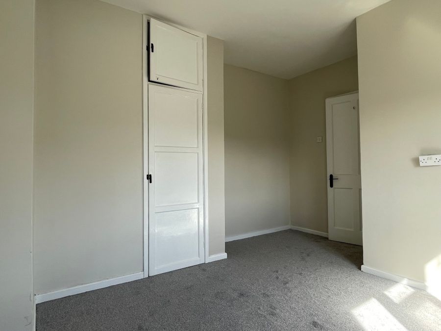 18 Hazelbank Road