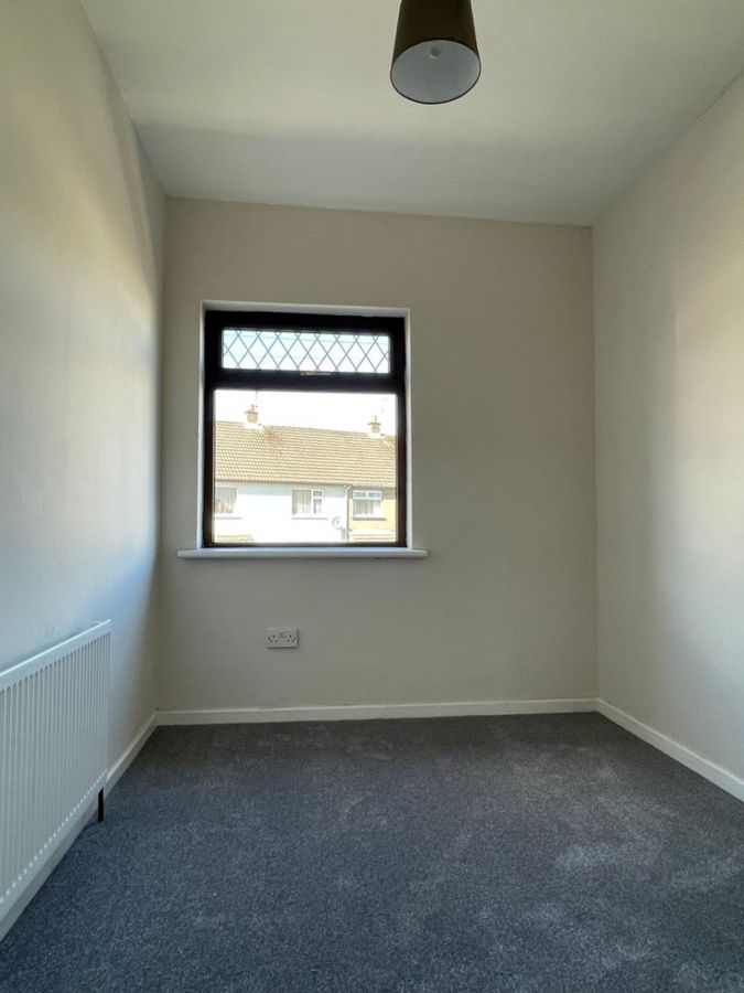 18 Hazelbank Road