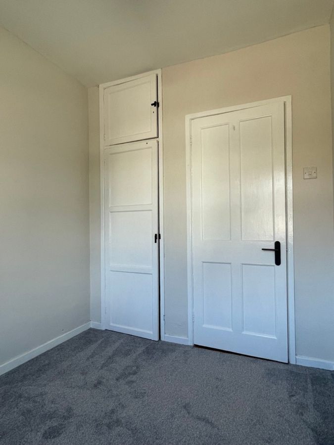18 Hazelbank Road