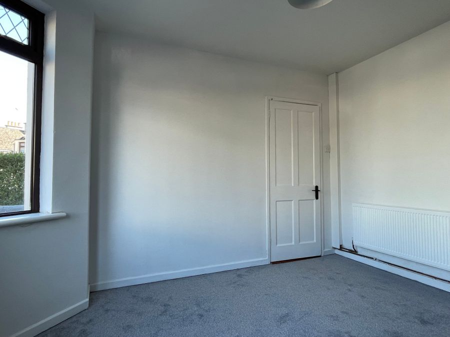 18 Hazelbank Road