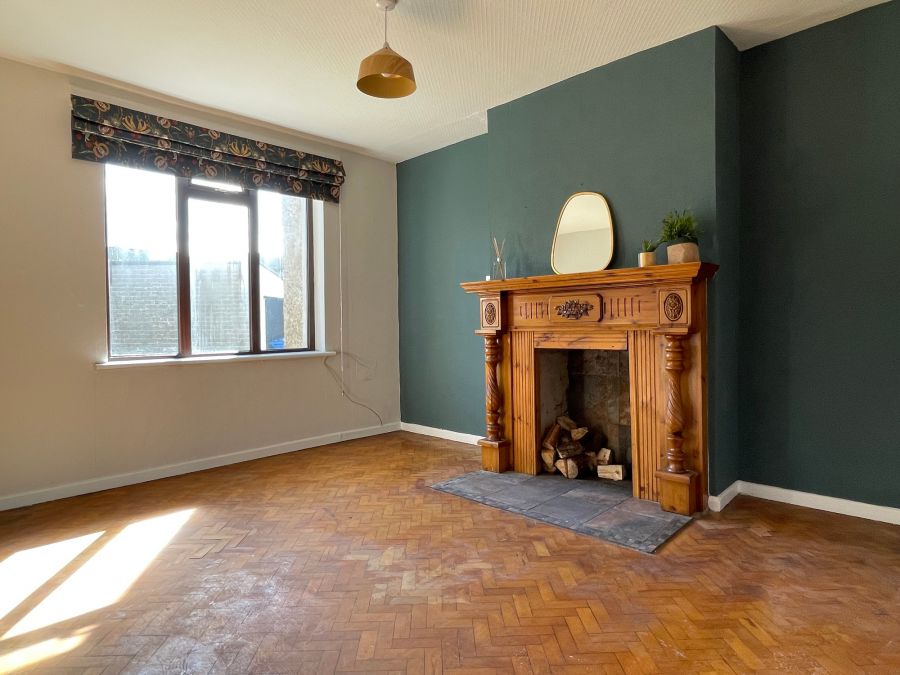 18 Hazelbank Road